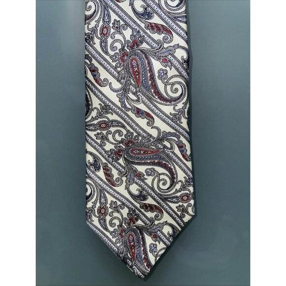 Christian Dior Paris Beige Paisley Print 100% All Silk Men's Vintage Neck Tie - Picture 1 of 2